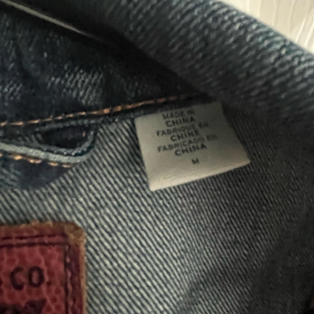 Houston Rockets Levis Denim Jacket - Picture 5 of 5